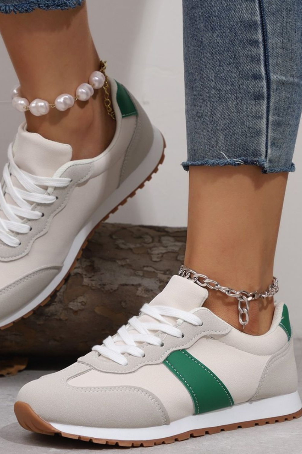 Harper Sneakers